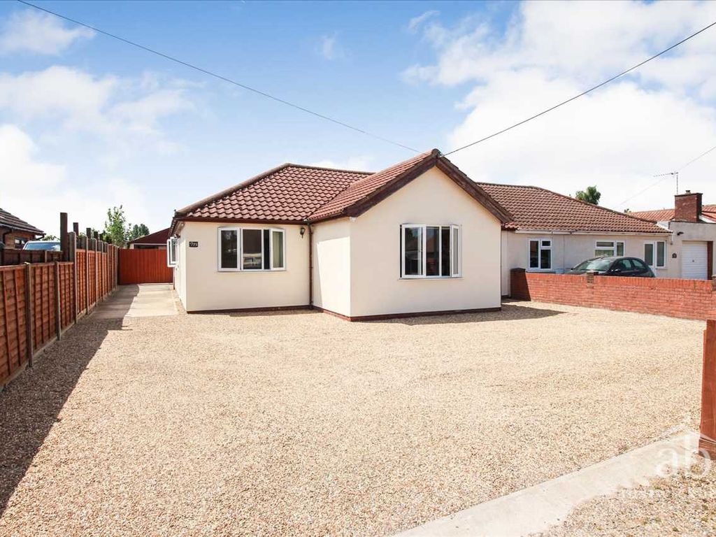 5 bed bungalow for sale in Bell Lane, Kesgrave, Ipswich IP5, £420,000