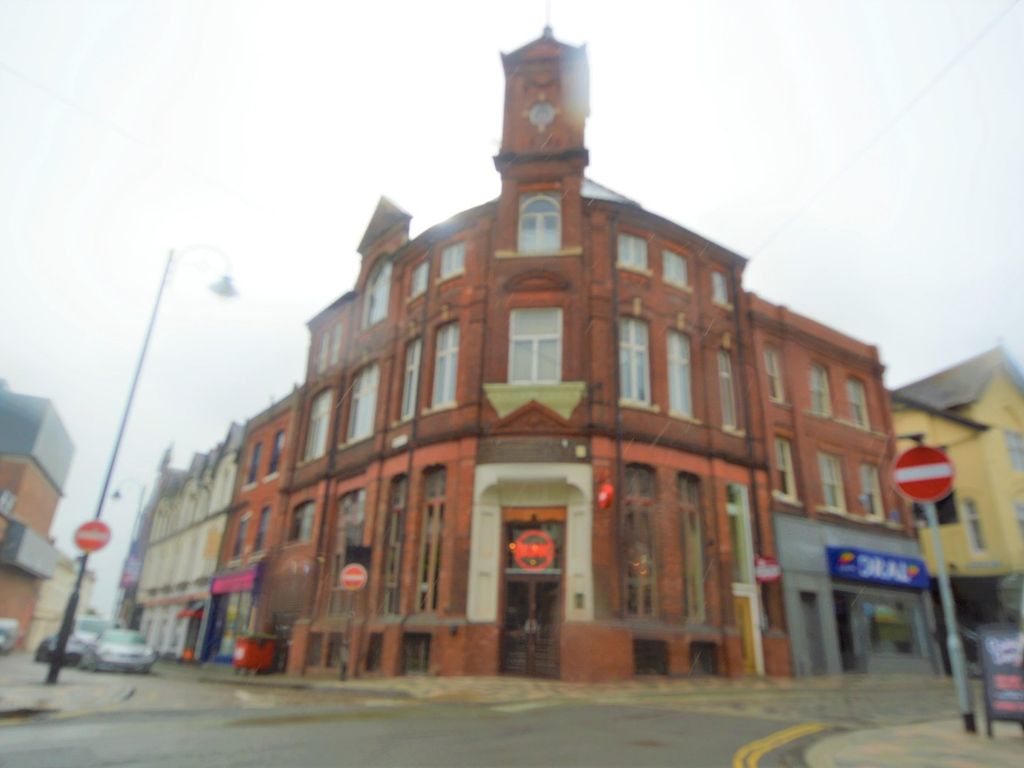 2 bed flat to rent in Princess Street, Wolverhampton, West Midlands WV1