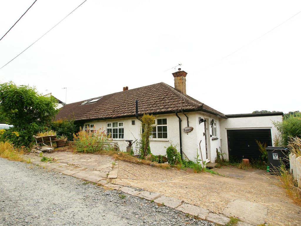 2 bed semidetached house for sale in Southbank Road, Northchurch