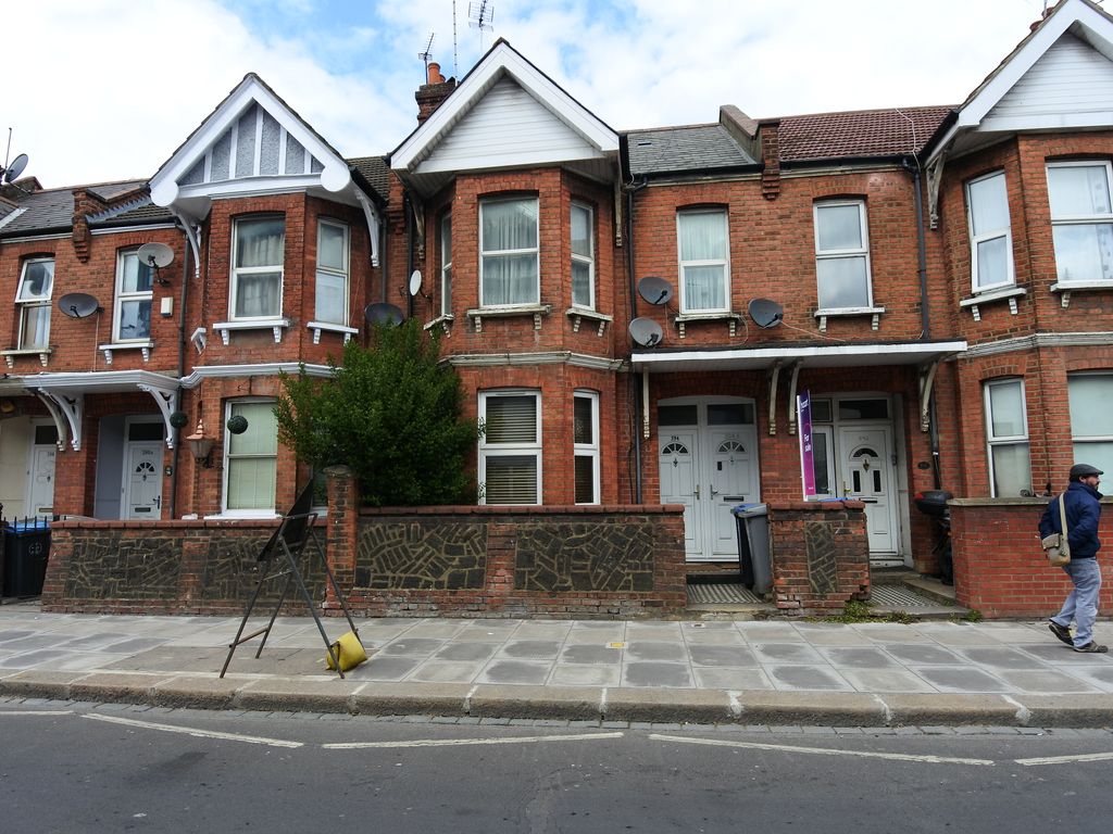 High Road, Willesden NW10  