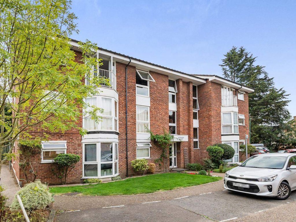1 bed flat for sale in Carlisle Close, Norbiton, Kingston Upon Thames