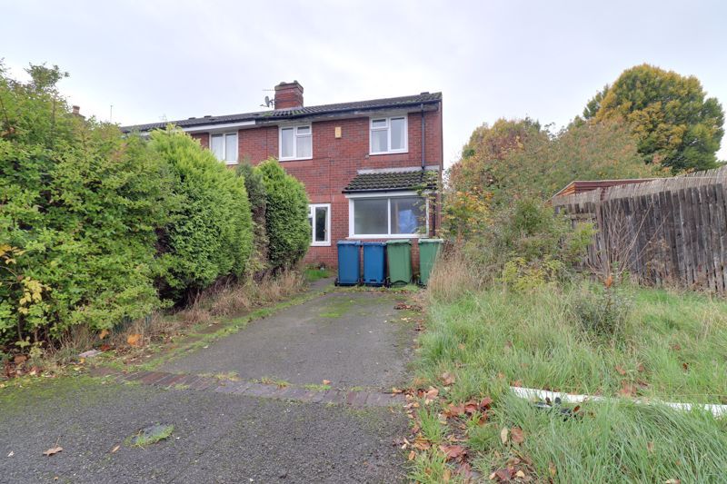 3 bed end terrace house for sale in Alder Grove, Highfields, Stafford