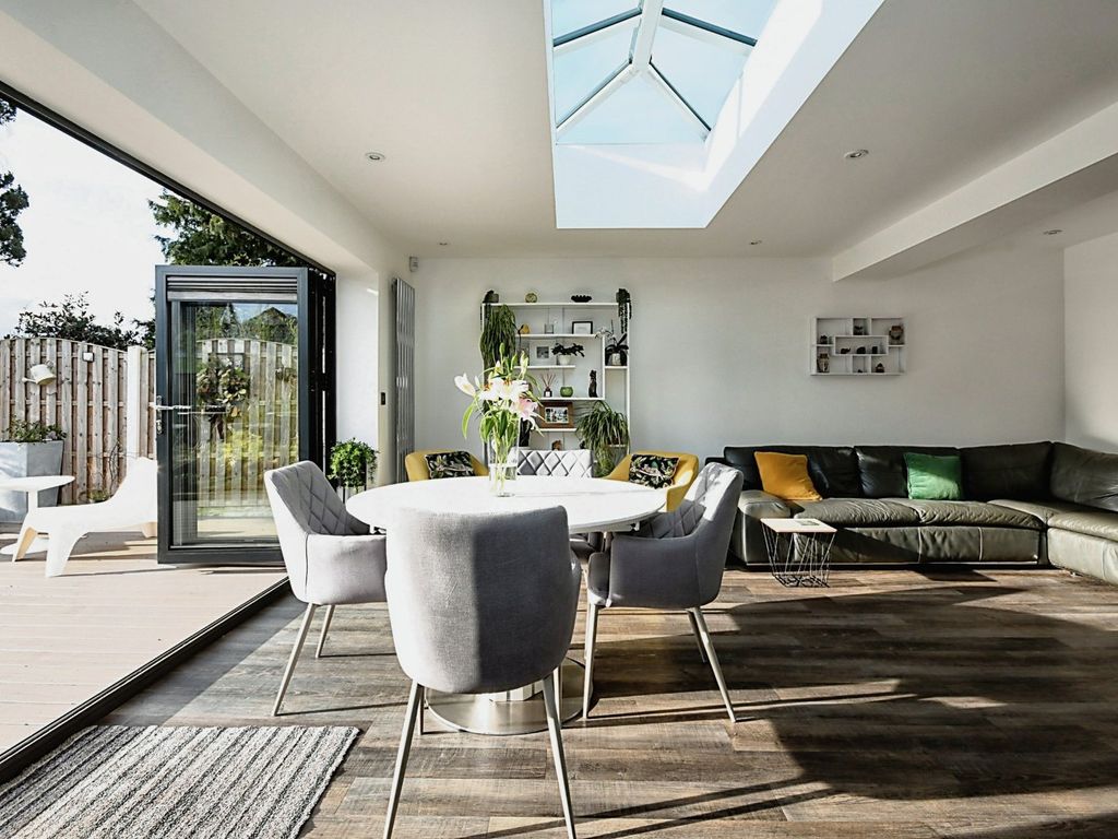 4 bed detached house for sale in Mansfield Road, Hasland, Chesterfield