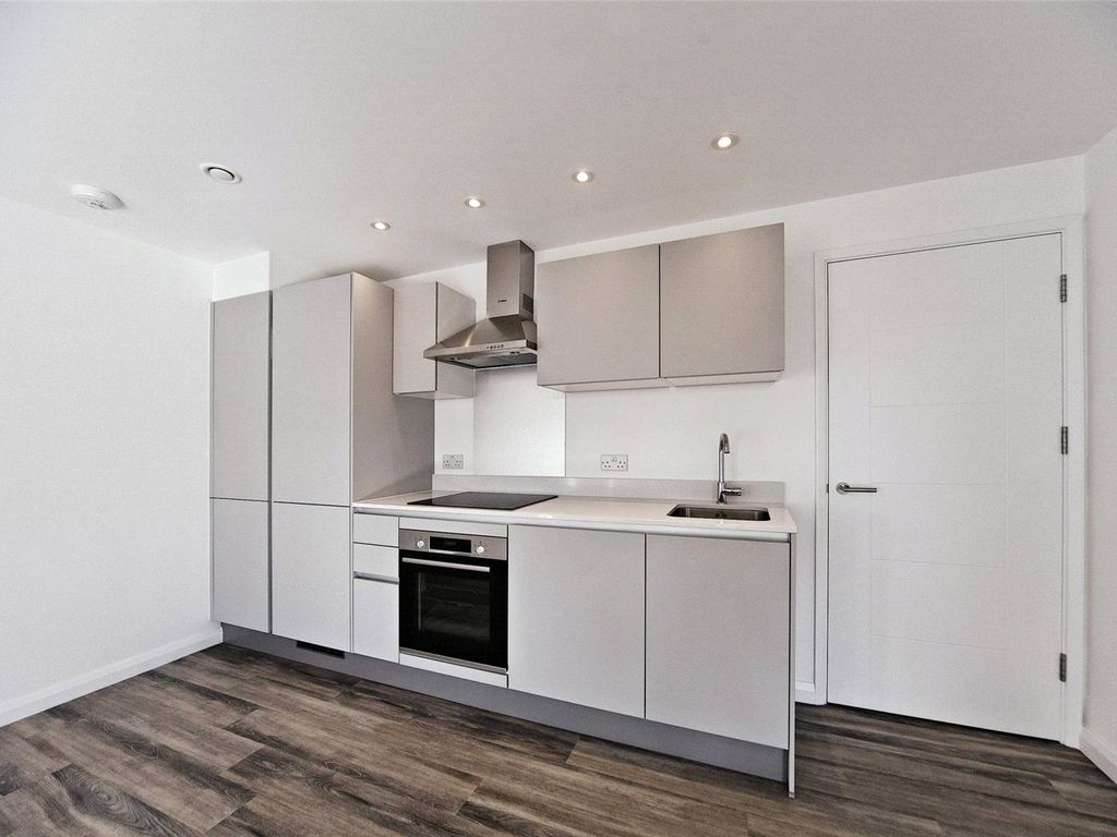 New home, 3 bed flat for sale in Doyle Road, London SE25, £147,250 Zoopla
