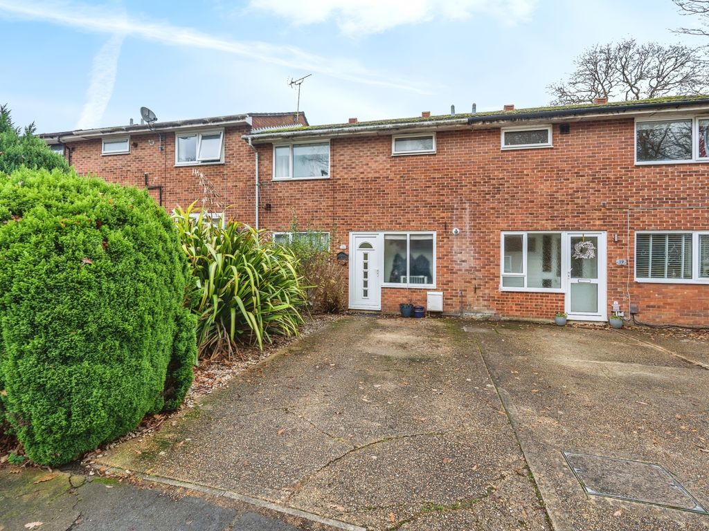 3 bed terraced house for sale in Widgeon Close, Lordswood, Southampton