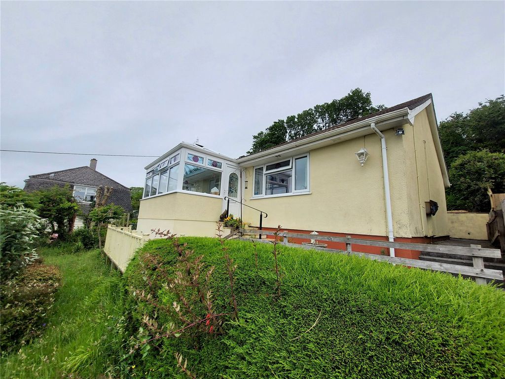 3 bed bungalow for sale in Penstrasse Place, Tywardreath, Par, Cornwall