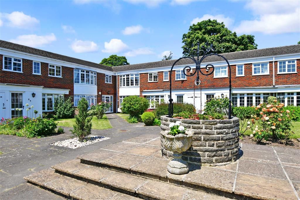 2 bed flat for sale in Hayes Lane, Kenley, Surrey CR8 Zoopla