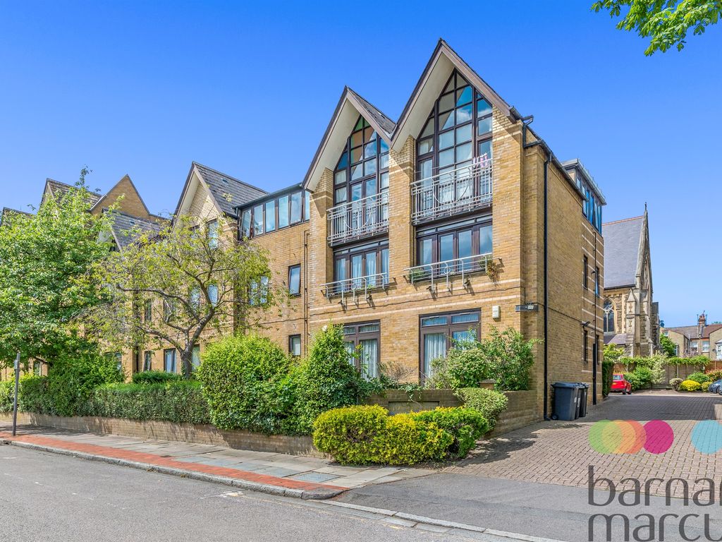 2 bed property for sale in Hamilton Square, Sandringham Gardens, London