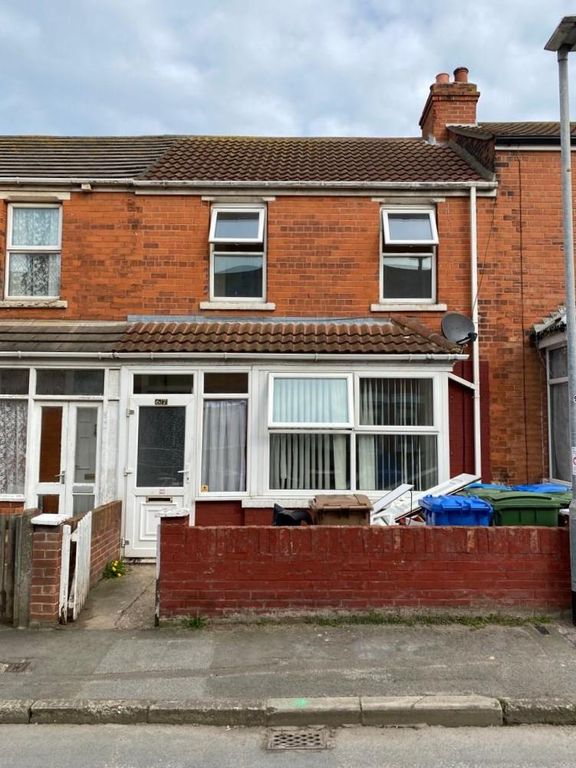 3 bed property for sale in South Cliff Road, Withernsea HU19 Zoopla
