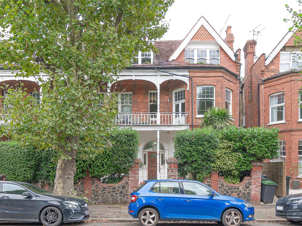 2 bed flat for sale in Queens Avenue, London N10, £755,000 Zoopla