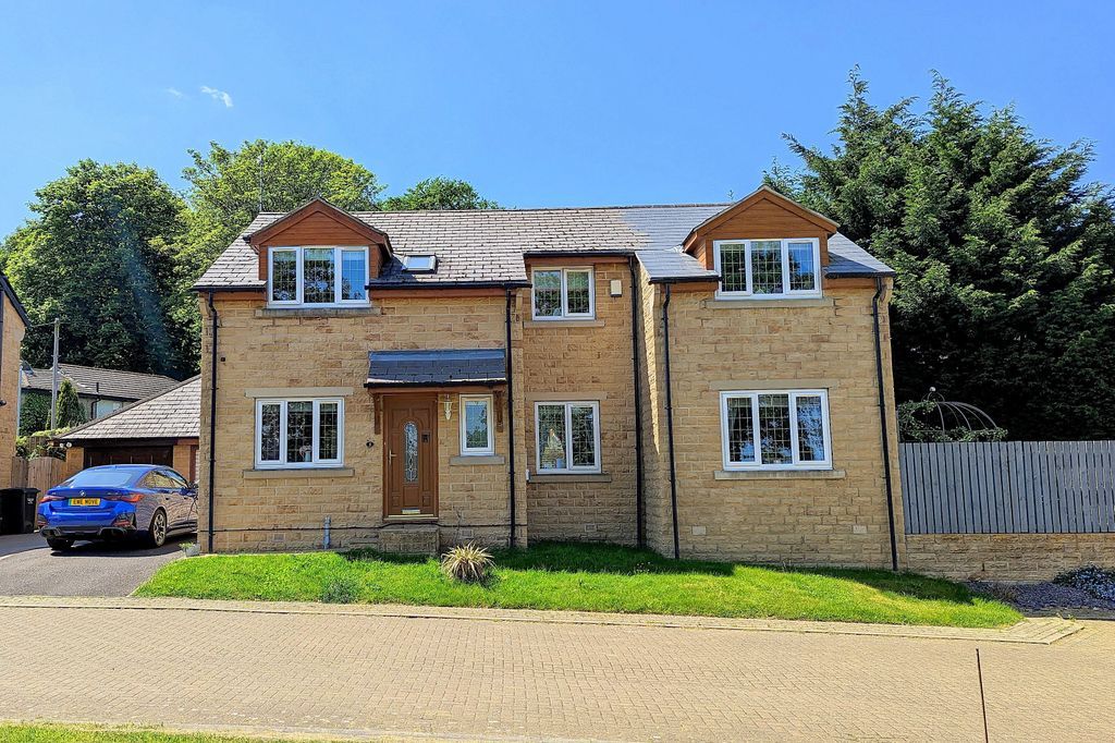 4 bed detached house for sale in The Orchards, Brighouse HD6 Zoopla