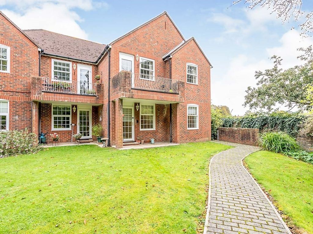 2 bed flat to rent in Brockhampton Road, Havant, Hampshire PO9 Zoopla