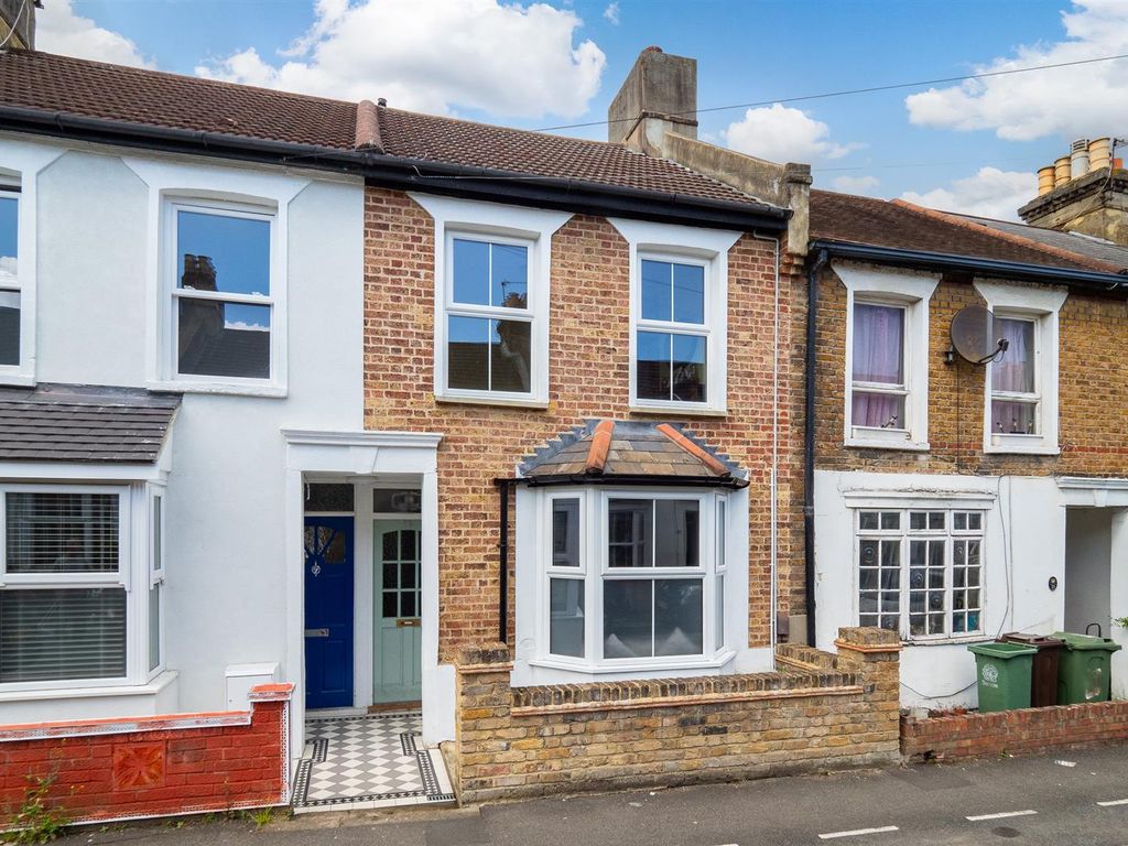 2 bed terraced house for sale in Sydney Road, Sutton SM1, £425,000 Zoopla