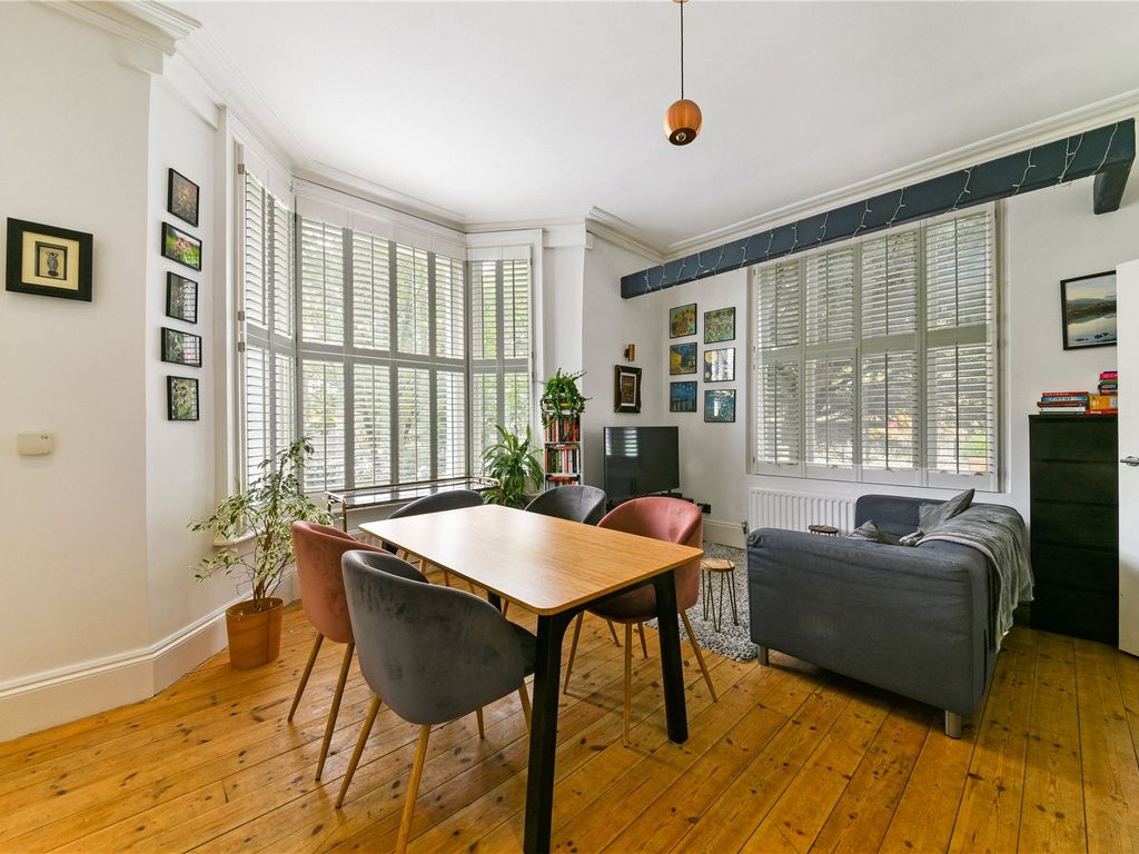 Moulins Road, London E9  