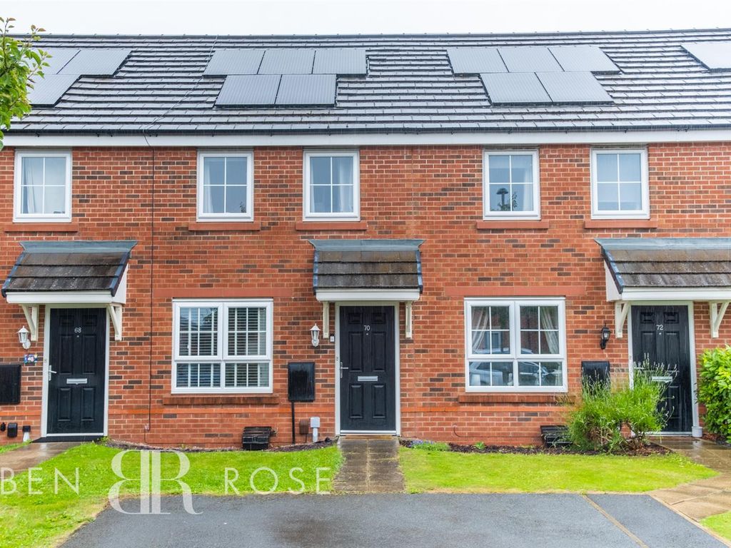 2 bed terraced house for sale in Dallington Avenue, ClaytonLeWoods