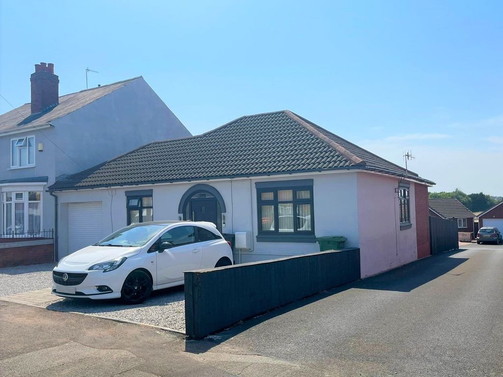 3 bed bungalow for sale in Cradley Road, Dudley DY2 Zoopla