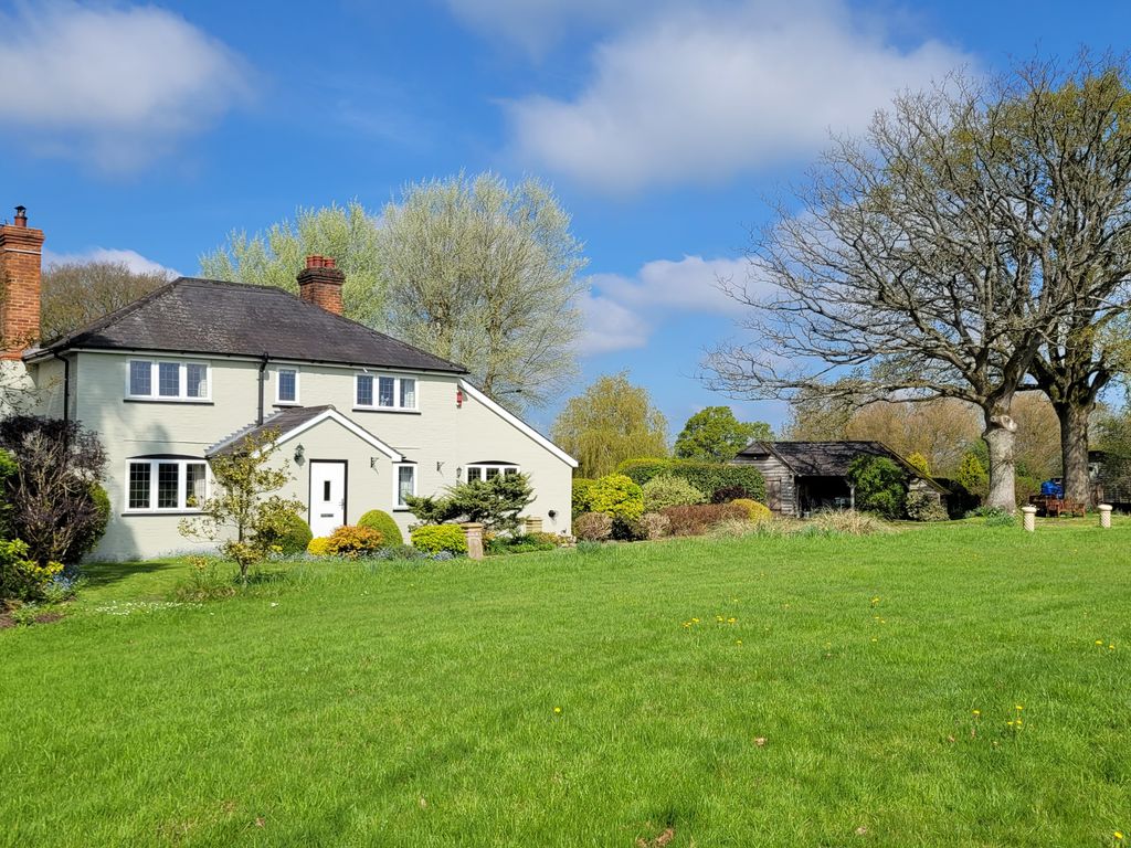 4 bed detached house for sale in Emms Lane, Brooks Green, Horsham, West