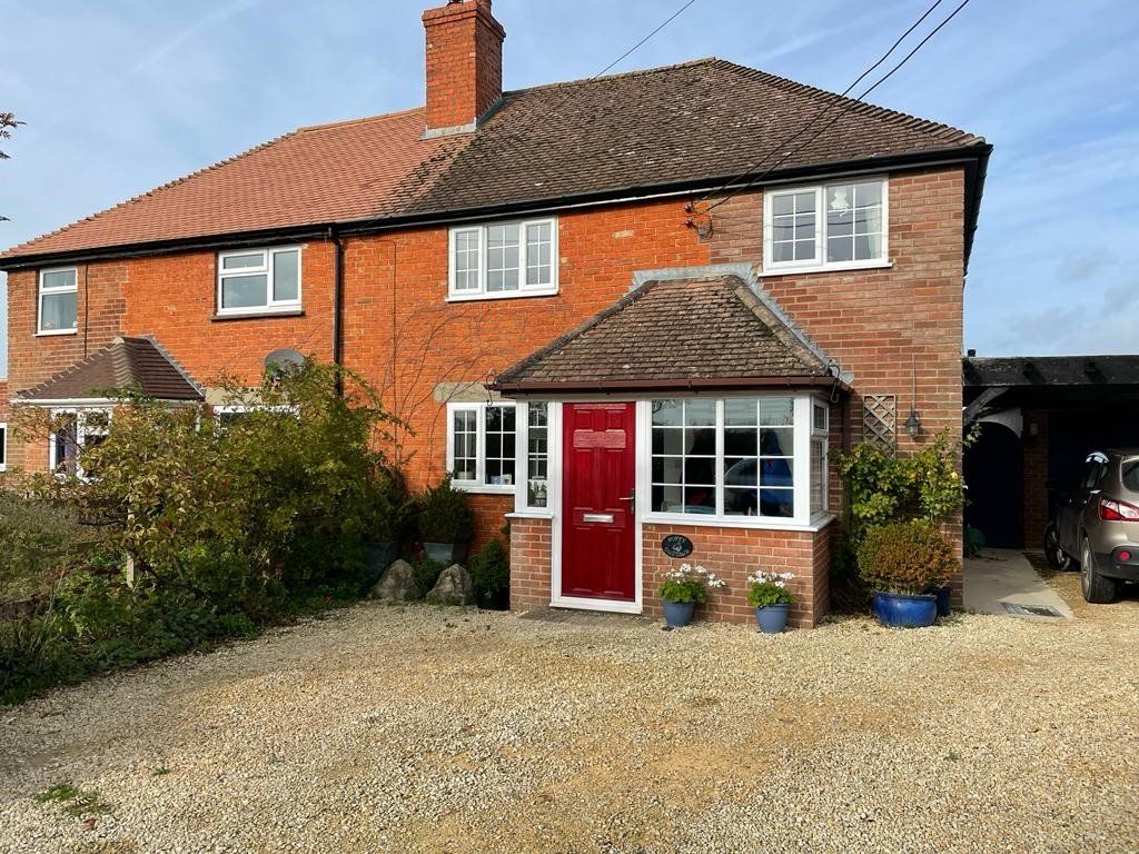 3 bed semidetached house for sale in Baulking, Faringdon, Oxfordshire