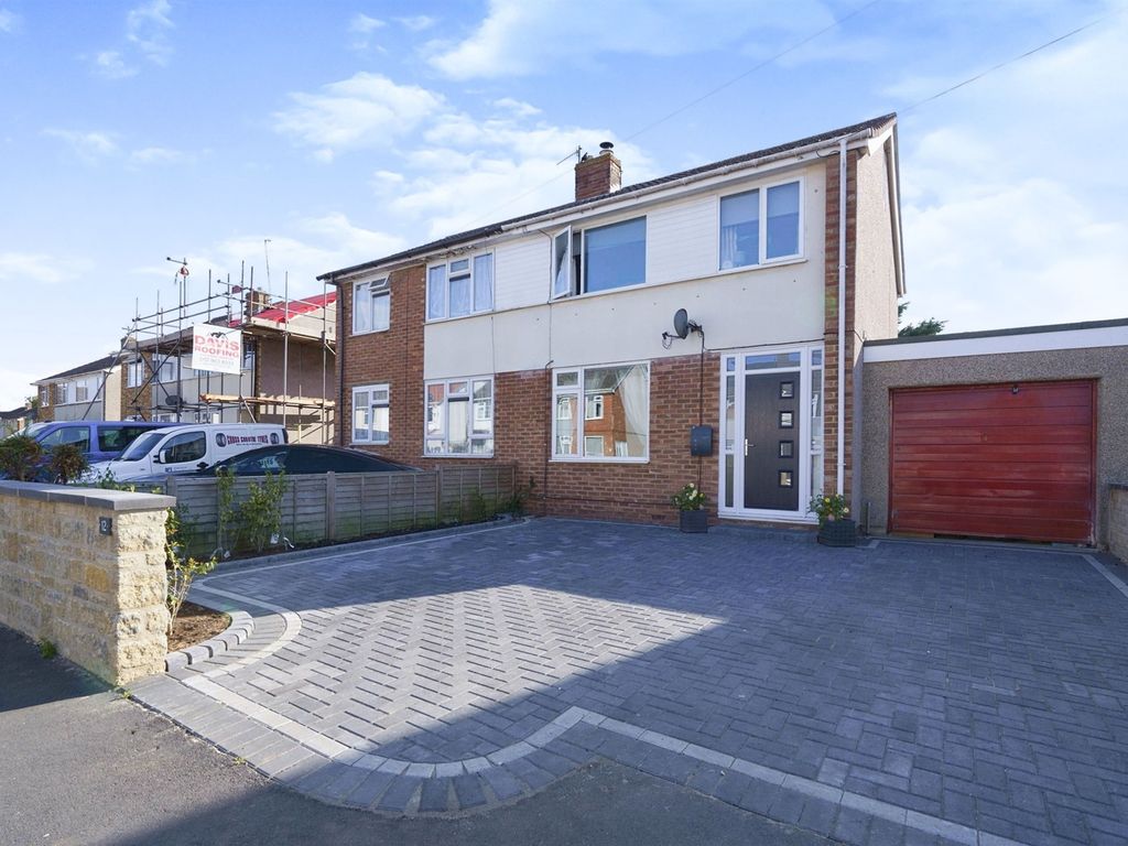 3 bed semidetached house for sale in Braemor Road, Calne SN11 Zoopla