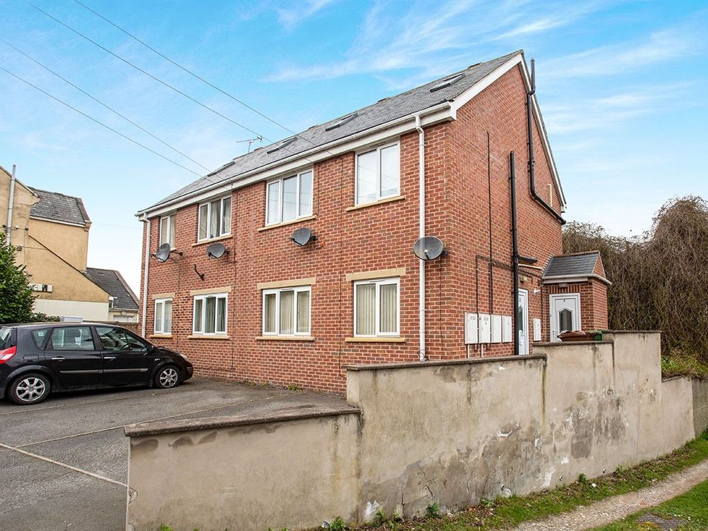 2 bed to rent in Aire Street, Knottingley, West Yorkshire WF11 Zoopla