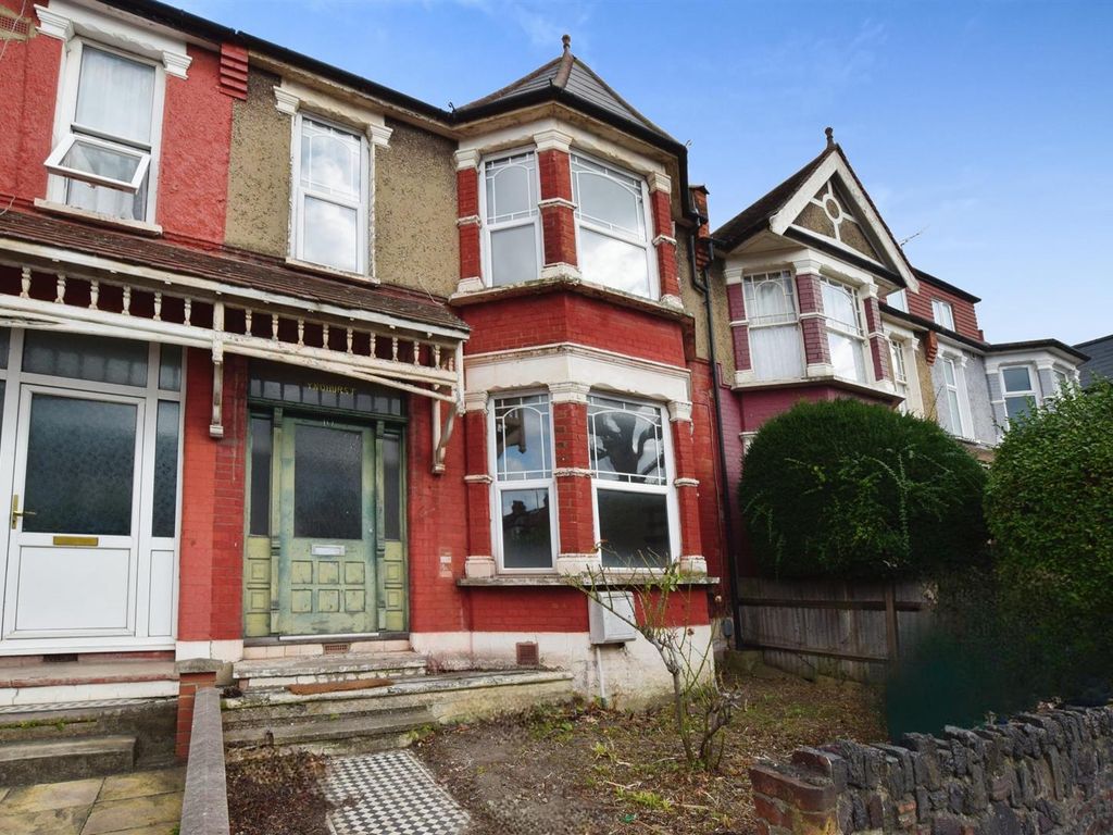 3 bed terraced house for sale in Squires Lane, London N3, £600,000 Zoopla
