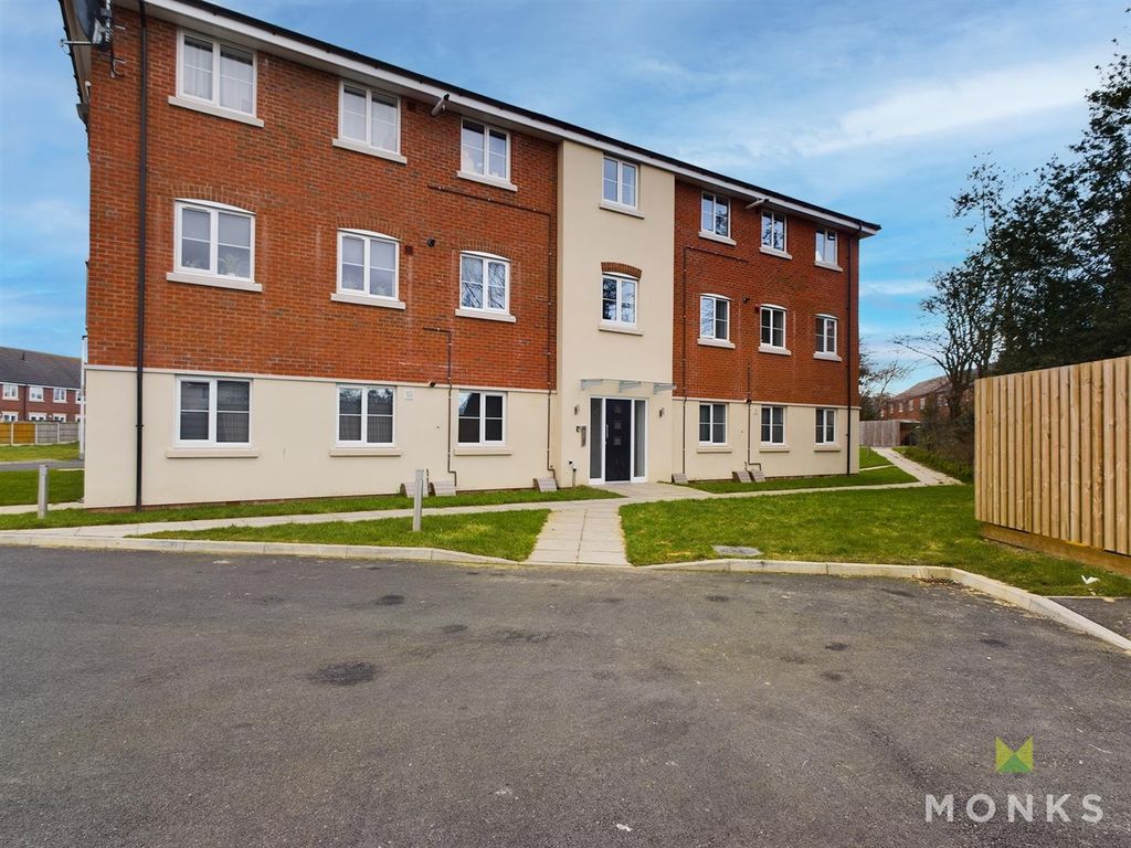 2 bed flat for sale in Lovett Place, Gobowen, Oswestry SY11, £134,995