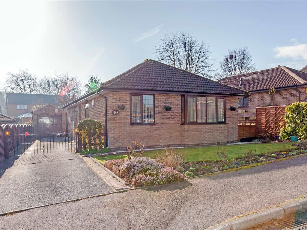3 bed detached bungalow for sale in Holbeach Drive, Walton