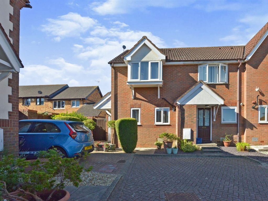 2 bed end terrace house for sale in Porthmellin Close, Tattenhoe