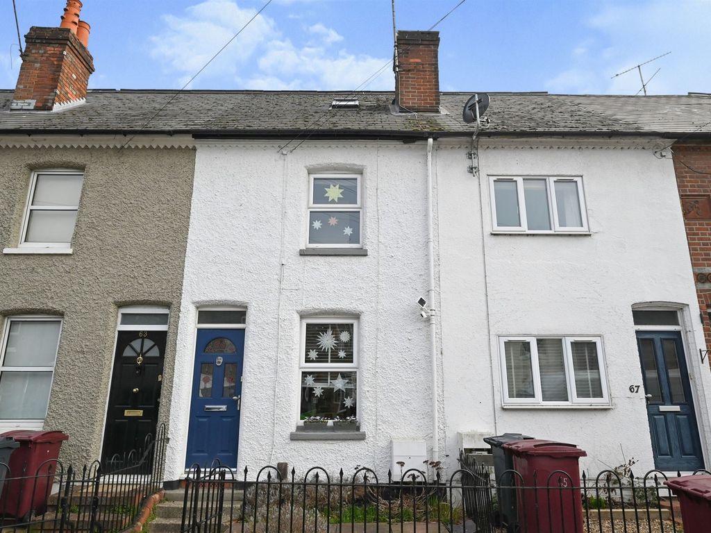 3 bed terraced house for sale in Elgar Road, Reading RG2 Zoopla