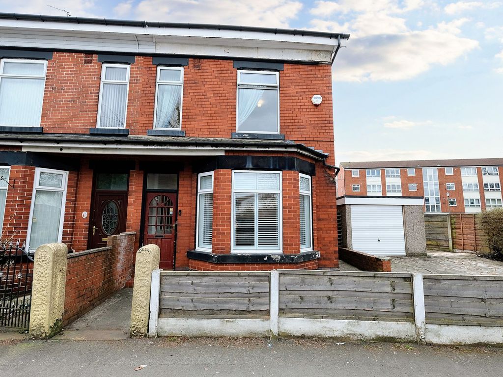 4 bed semidetached house for sale in New Lane, Eccles M30, £260,000
