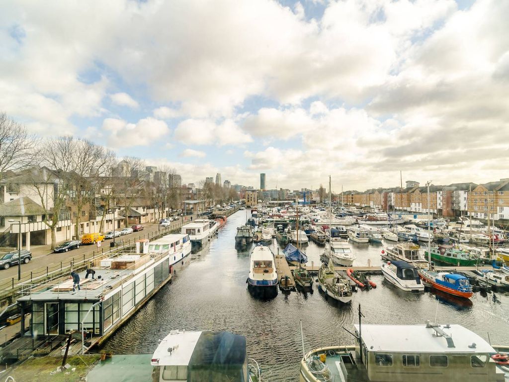 Sweden Gate, Rotherhithe, London SE16  