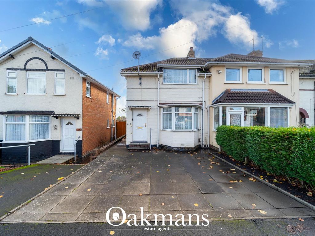 3 bed end terrace house for sale in Highters Heath Lane, Kings Heath, Birmingham B14, £220,000