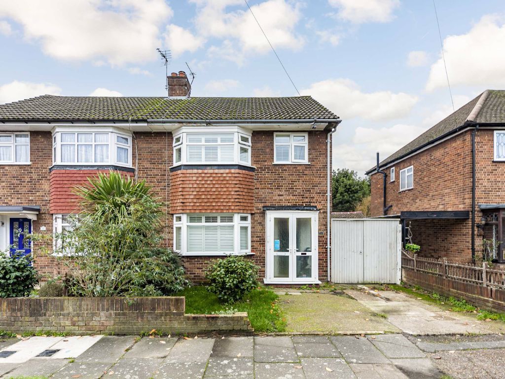 3 bed semidetached house for sale in Wolsey Road, SunburyOnThames