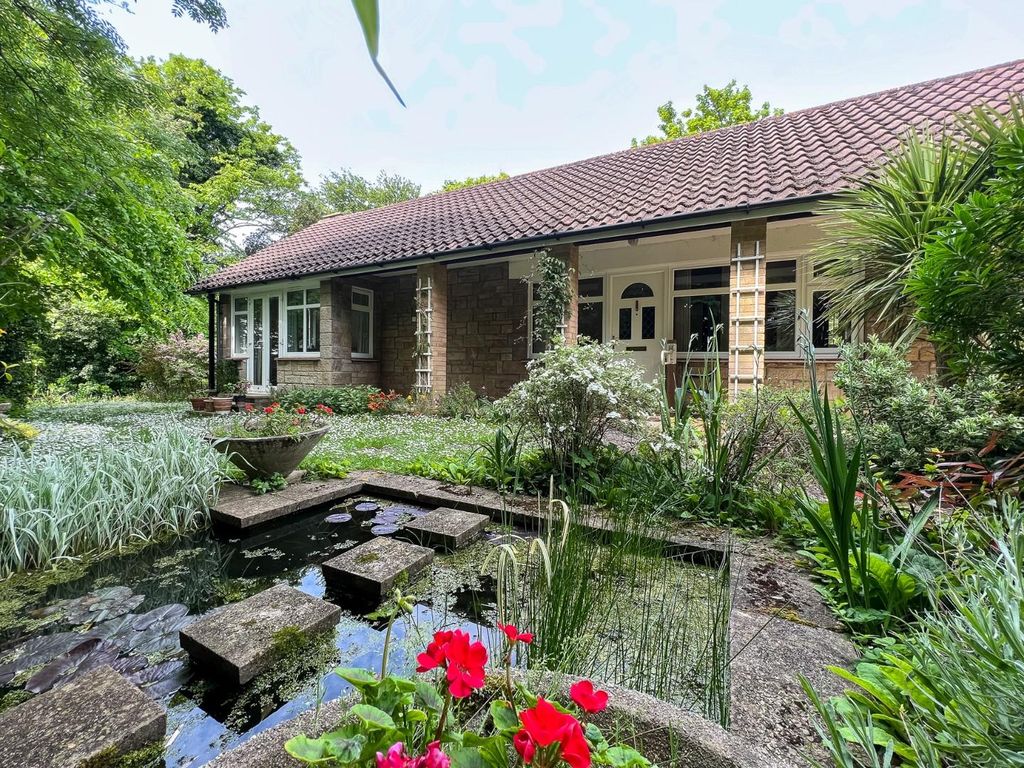 2 bed detached bungalow for sale in Madeira Road, Ventnor PO38, £