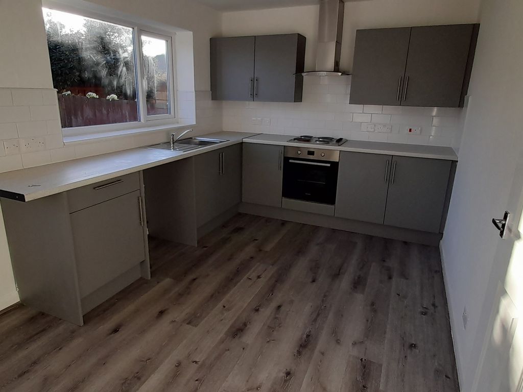 3 bed semidetached house to rent in St. Nicholas Park, Withernsea HU19