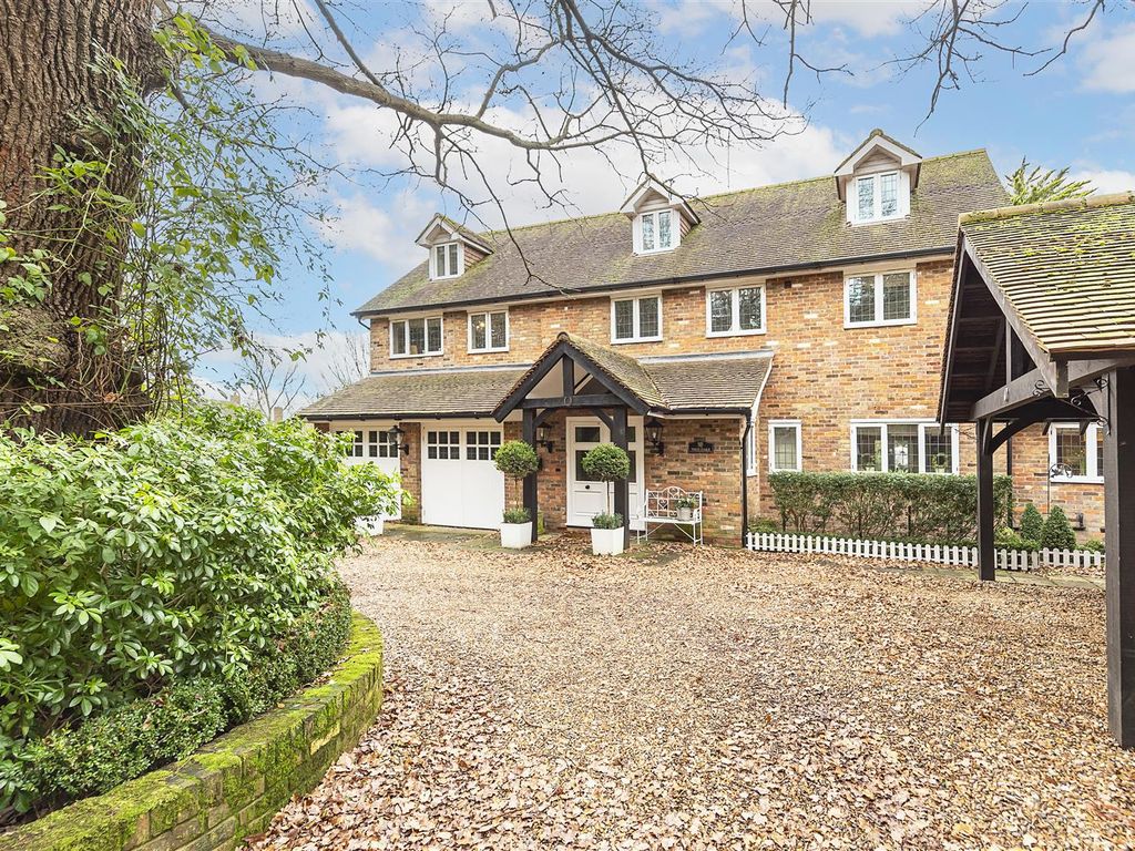 6 bed detached house for sale in West Common Grove, Harpenden AL5 Zoopla
