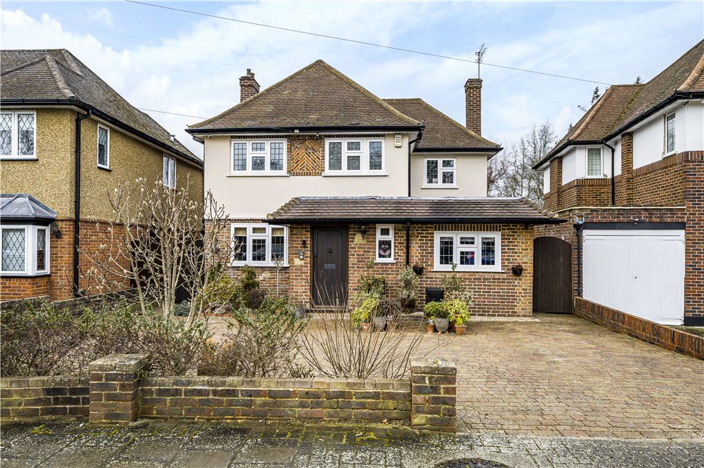 3 bed detached house for sale in Cuckoo Hill Drive, Pinner, Middlesex