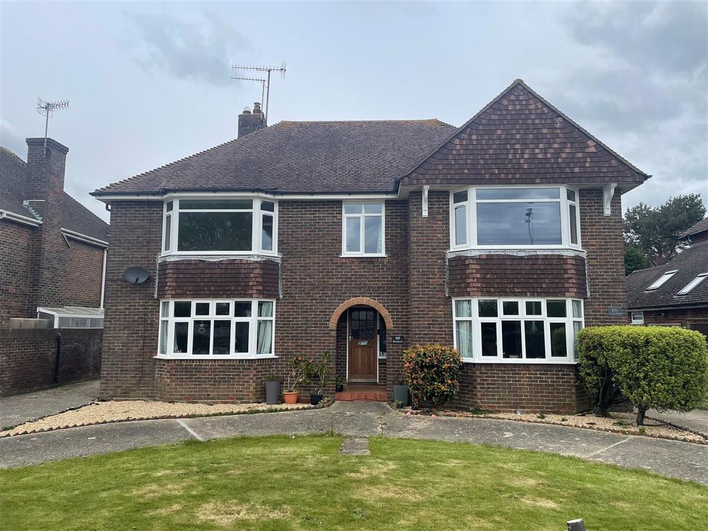 3 bed flat to rent in Goring Road, GoringBySea, Worthing BN12, £1,495