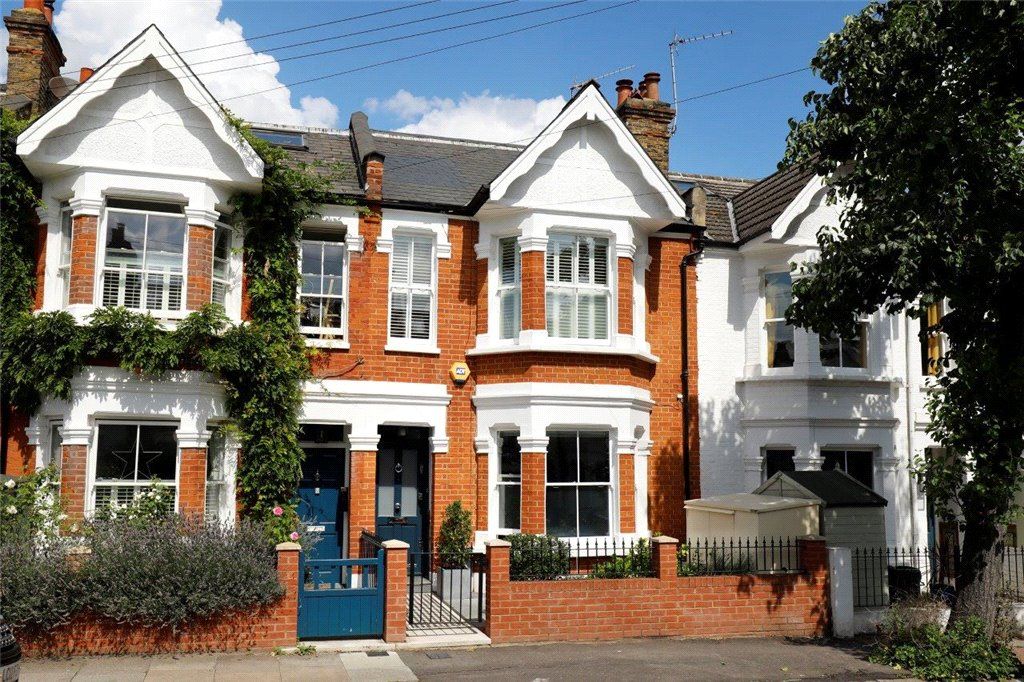 4 bed detached house for sale in Lavenham Road, Southfields SW18, £