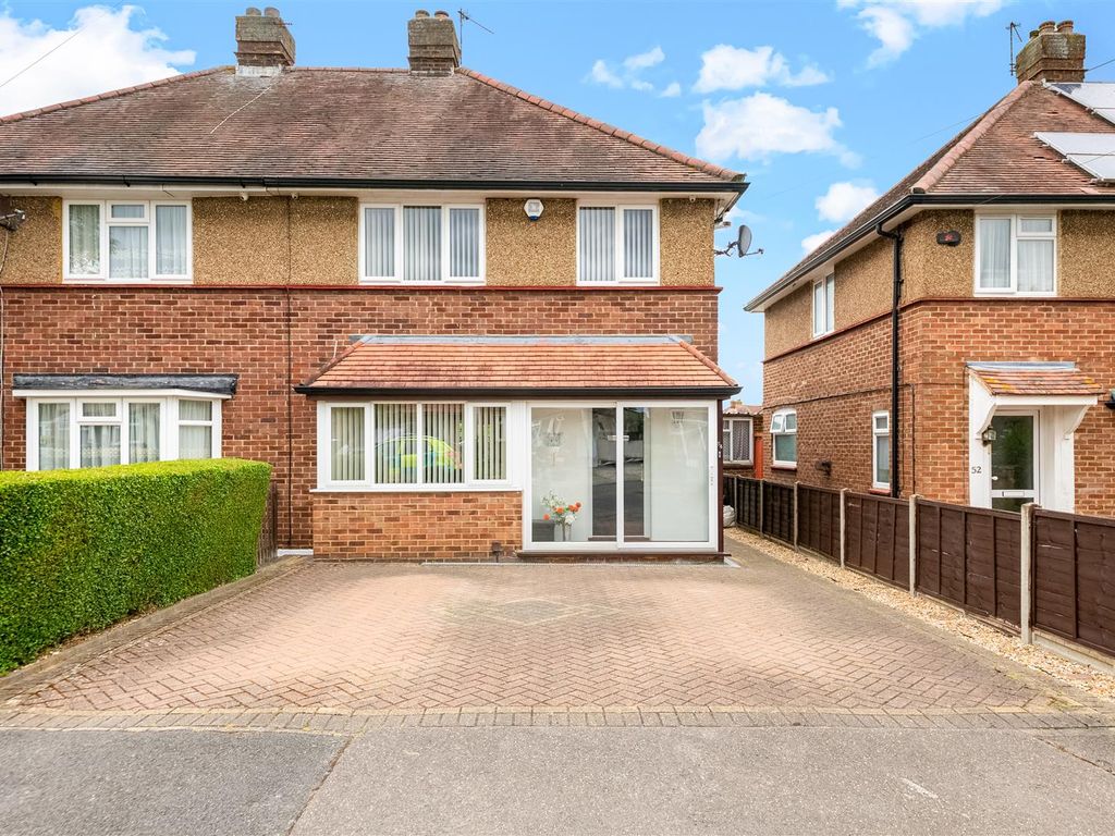 3 bed semidetached house for sale in Romney Road, Hayes UB4, £570,000