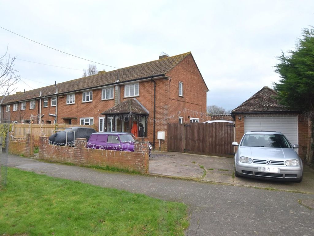 2 bed end terrace house for sale in Marshlands, Dymchurch, Romney Marsh
