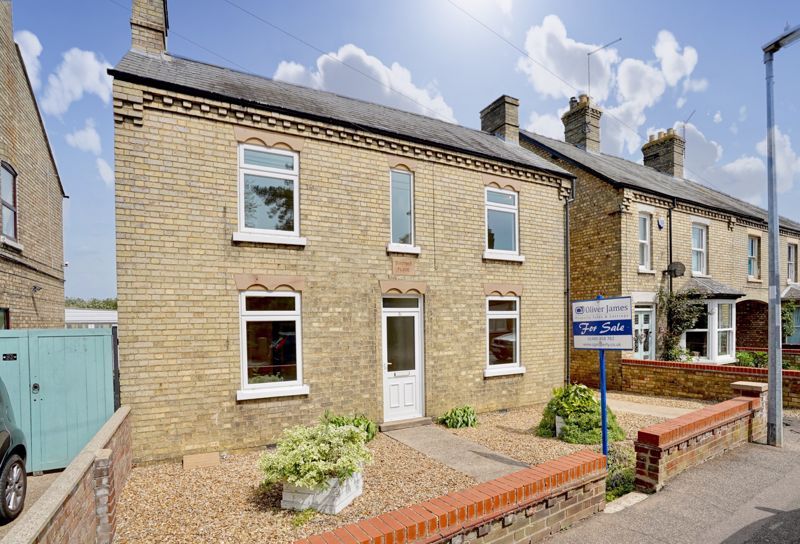 3 bed detached house for sale in Blenheim Road, Ramsey, Huntingdon