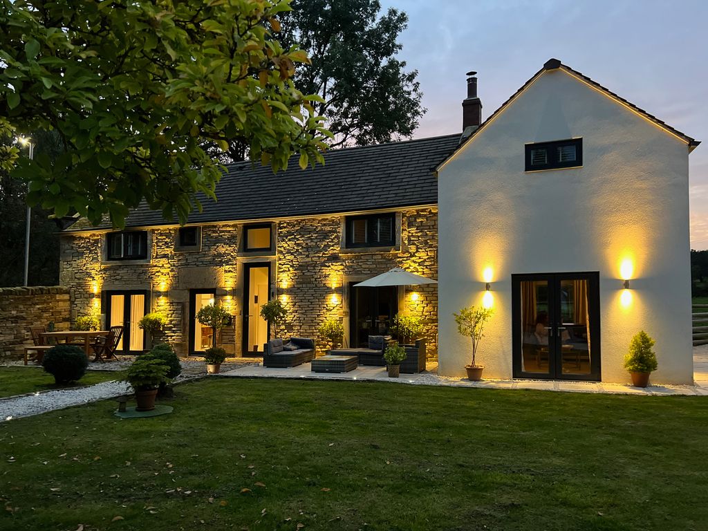 4 bed detached house for sale in Jebb Lane, Haigh, Barnsley S75, £