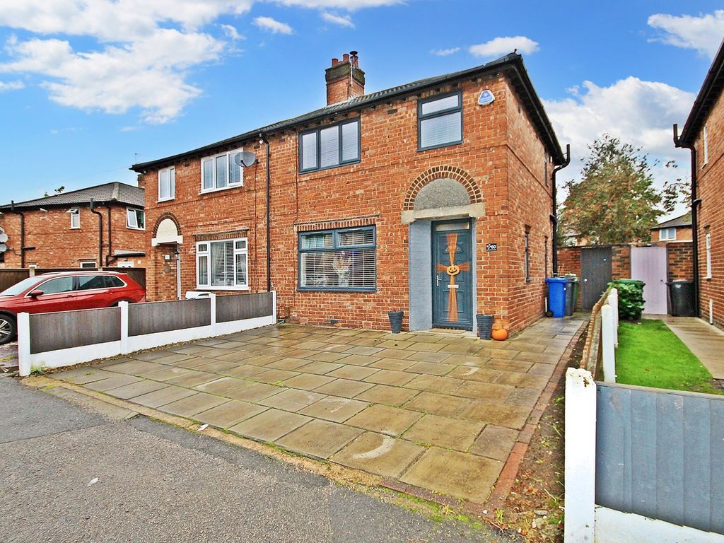 3 bed semidetached house for sale in Henshall Avenue, Warrington WA4