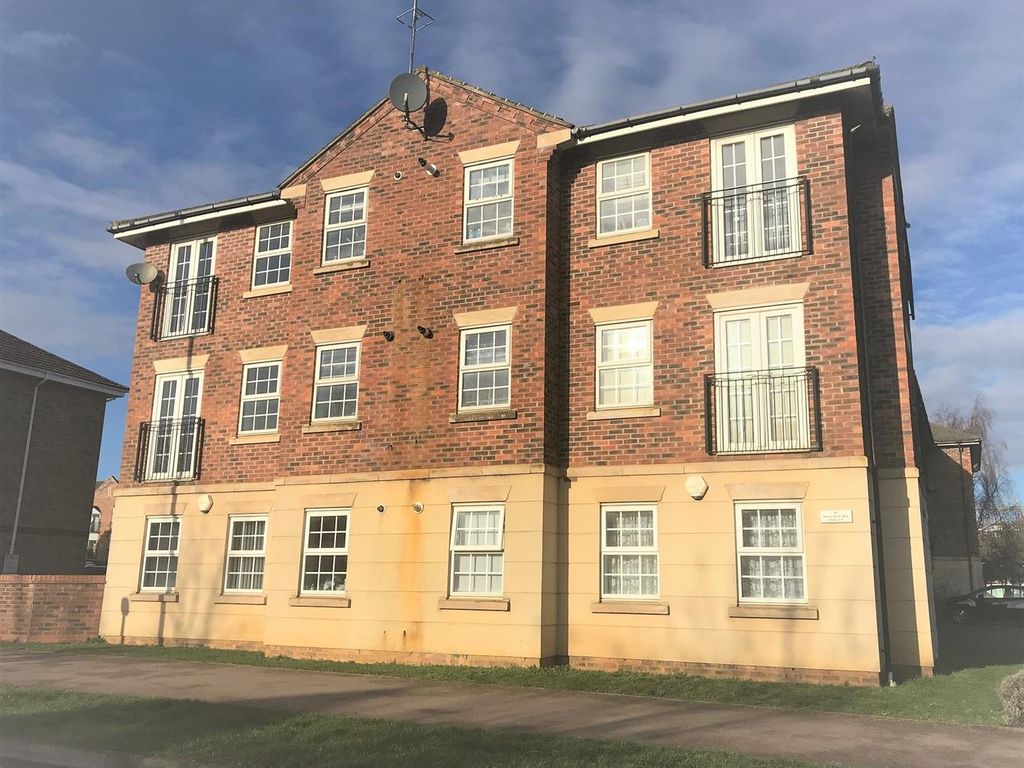 2 bed flat to rent in Henry Bird Way, Southbridge, Northampton NN4 Zoopla
