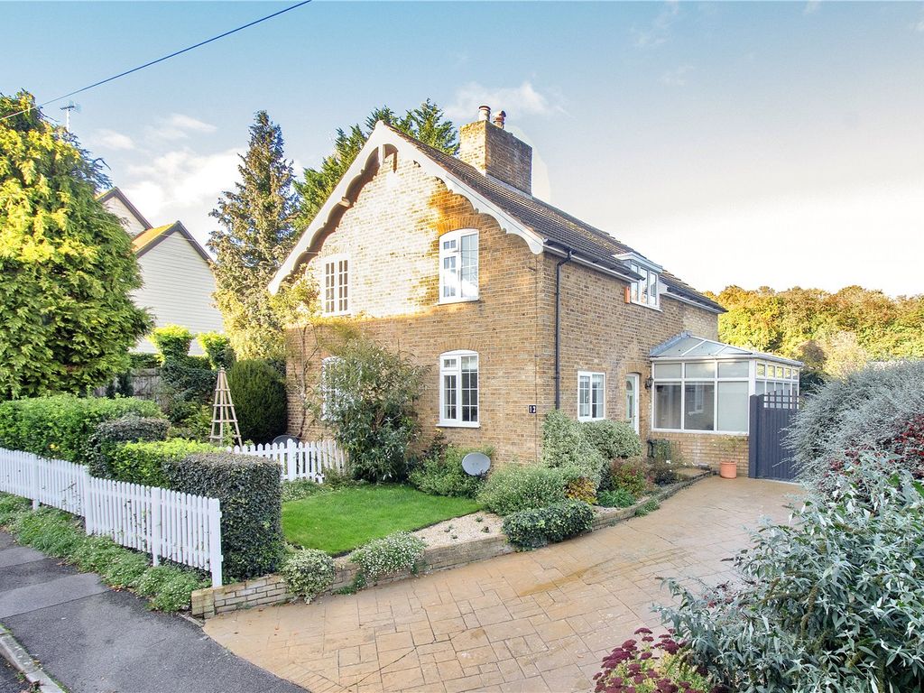 3 bed semidetached house for sale in London Road, Farningham, Dartford, Kent DA4, £579,450 Zoopla