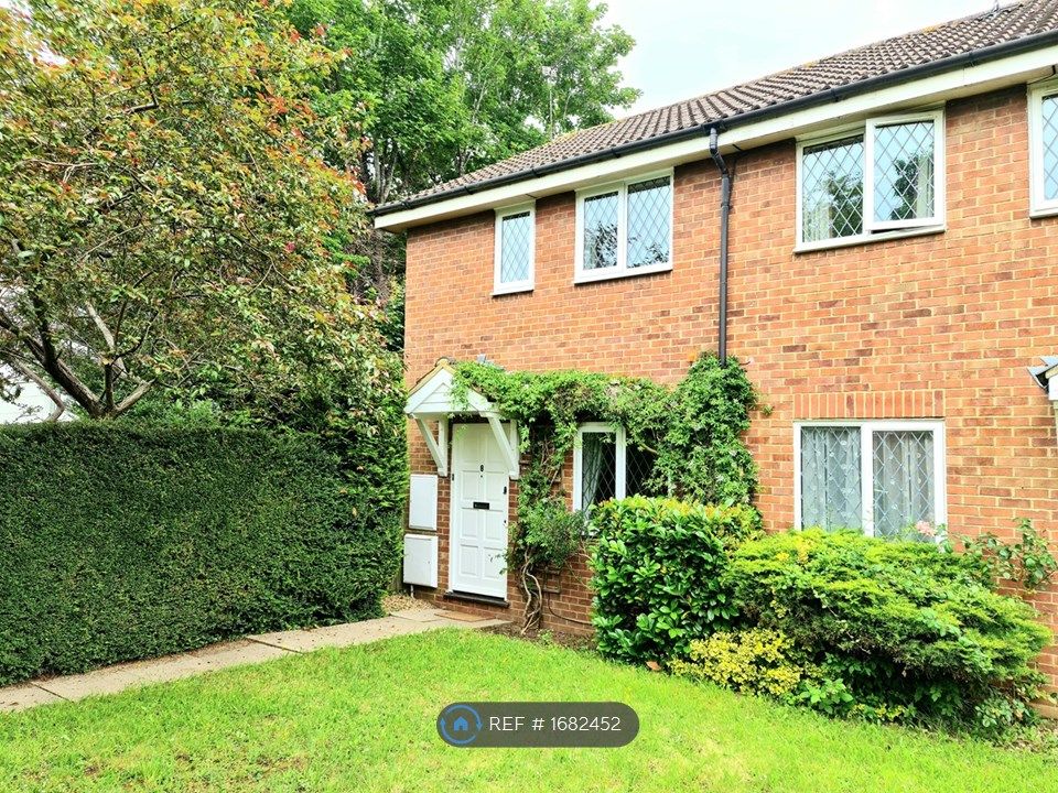 2 bed end terrace house to rent in The Willows, Caversham, Reading RG4