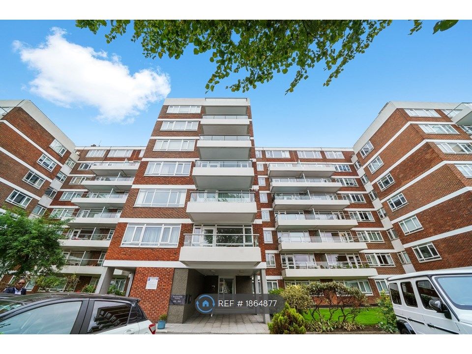 2 bed flat to rent in Mayflower Lodge, London N3, £2,300 pcm Zoopla