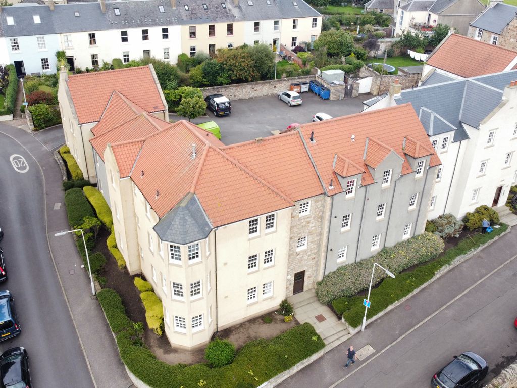 2 bed flat for sale in Chalmers Brae, Anstruther KY10, £185,000 Zoopla
