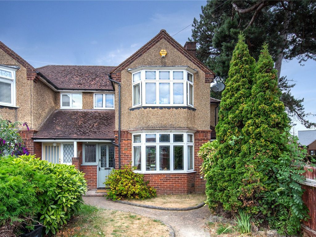 3 bed semidetached house for sale in Hitchin Road, Luton, Bedfordshire